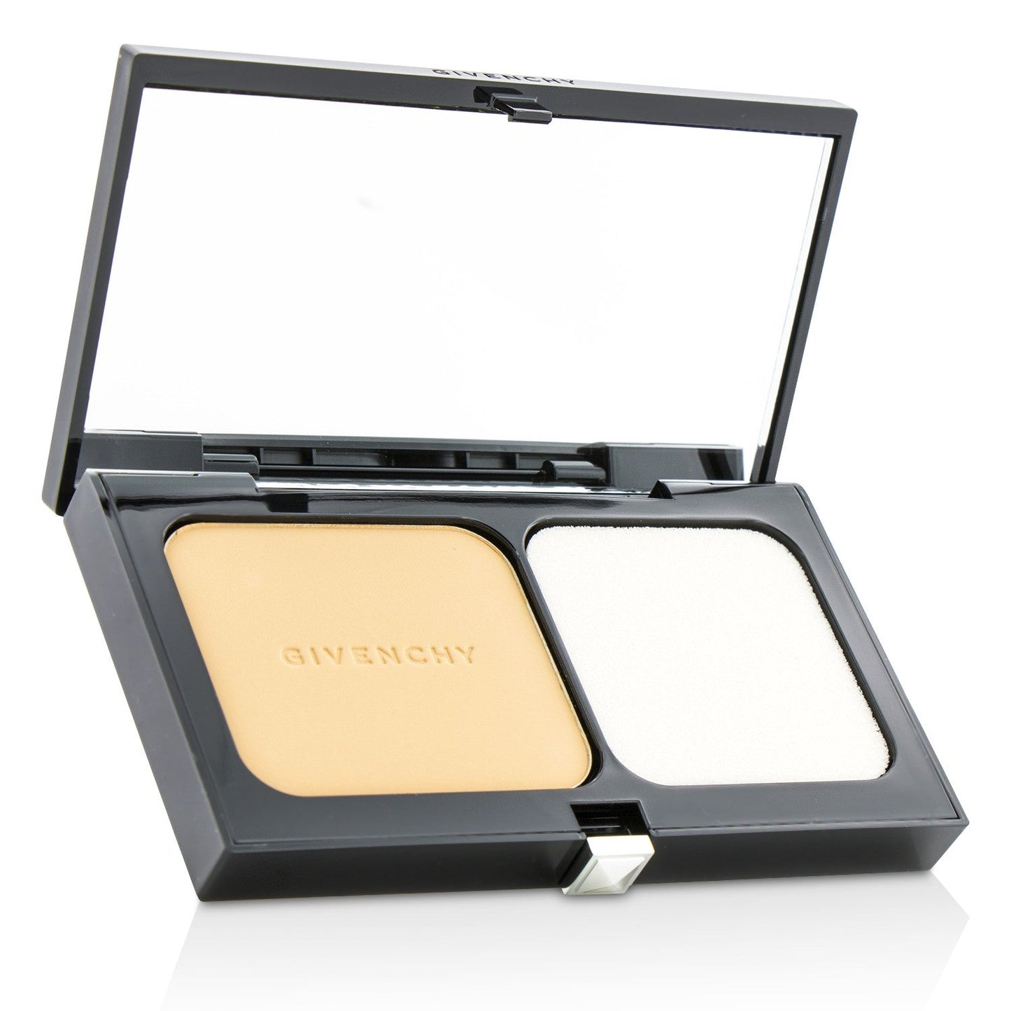 Givenchy Matissime Velvet Radiant Mat Powder Foundation SPF 20 - #02 Mat Satin  9g/0.31oz
