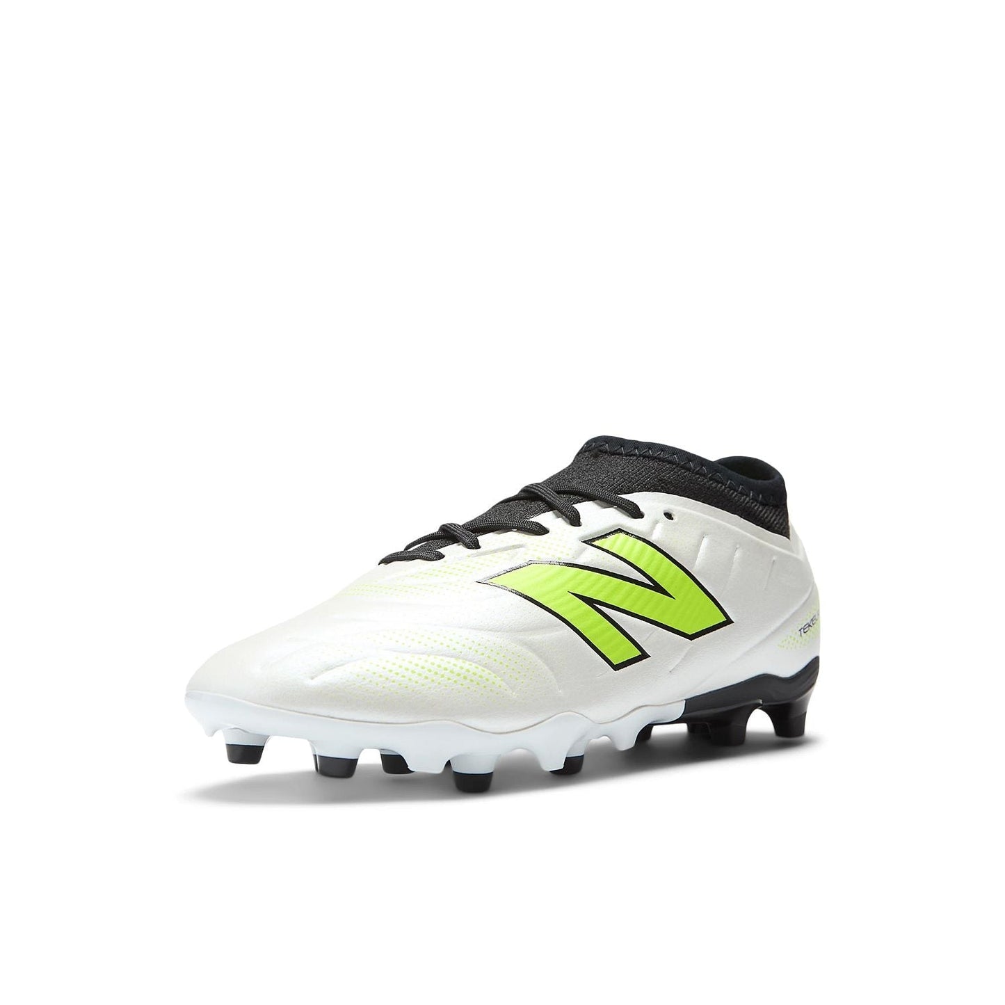 New Balance Youth Tekela Team Low Laced FG V5 Soccer Cleat