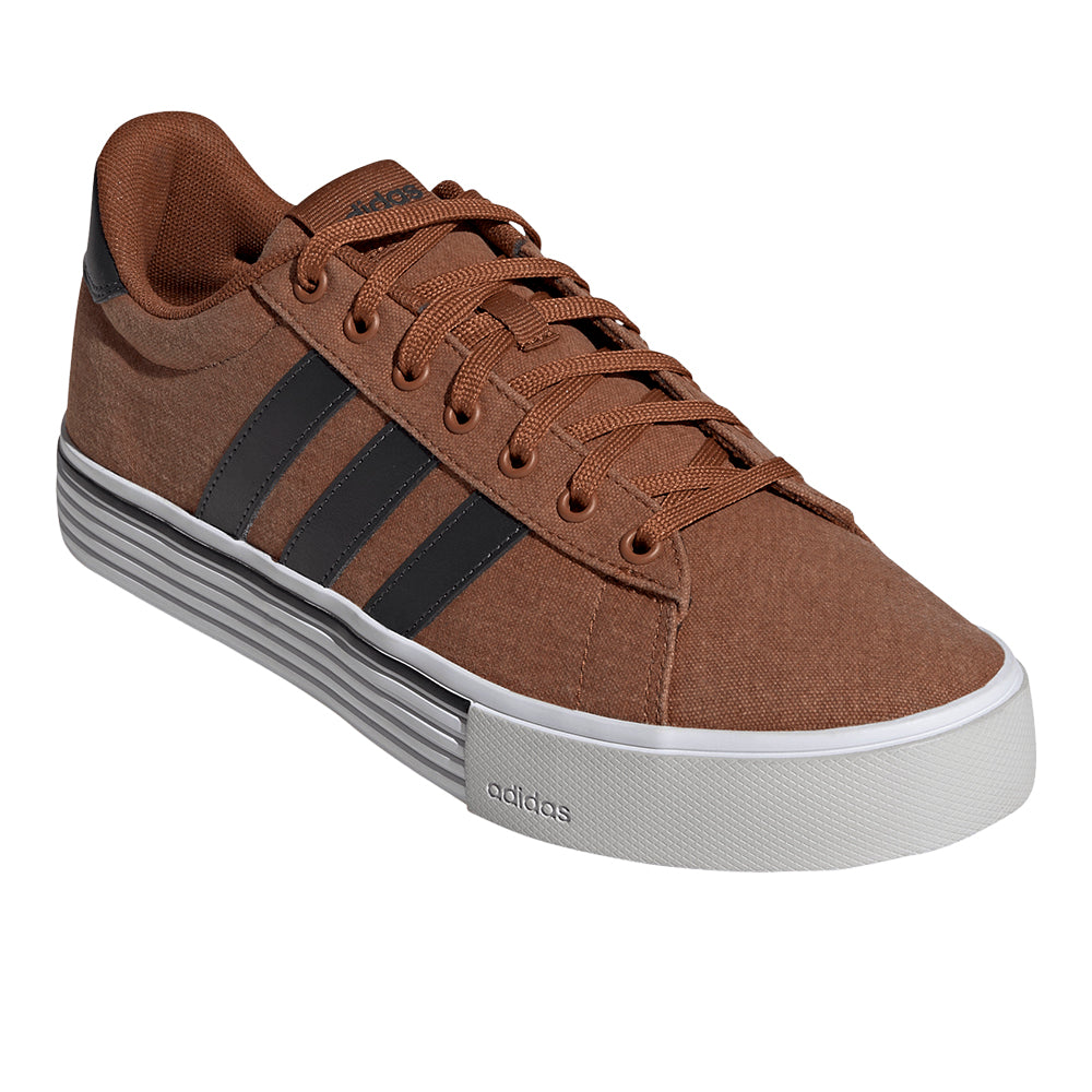 Daily 4.0 Lace Up Sneakers